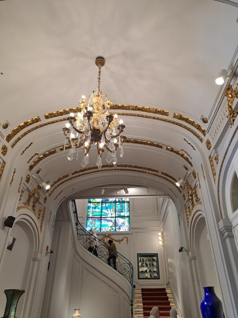 قصر عائشة فهمي.. حكاية حب وفن على ضفاف النيل